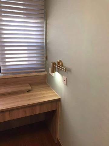 Swing Arm Wall Sconce - Yiarolight