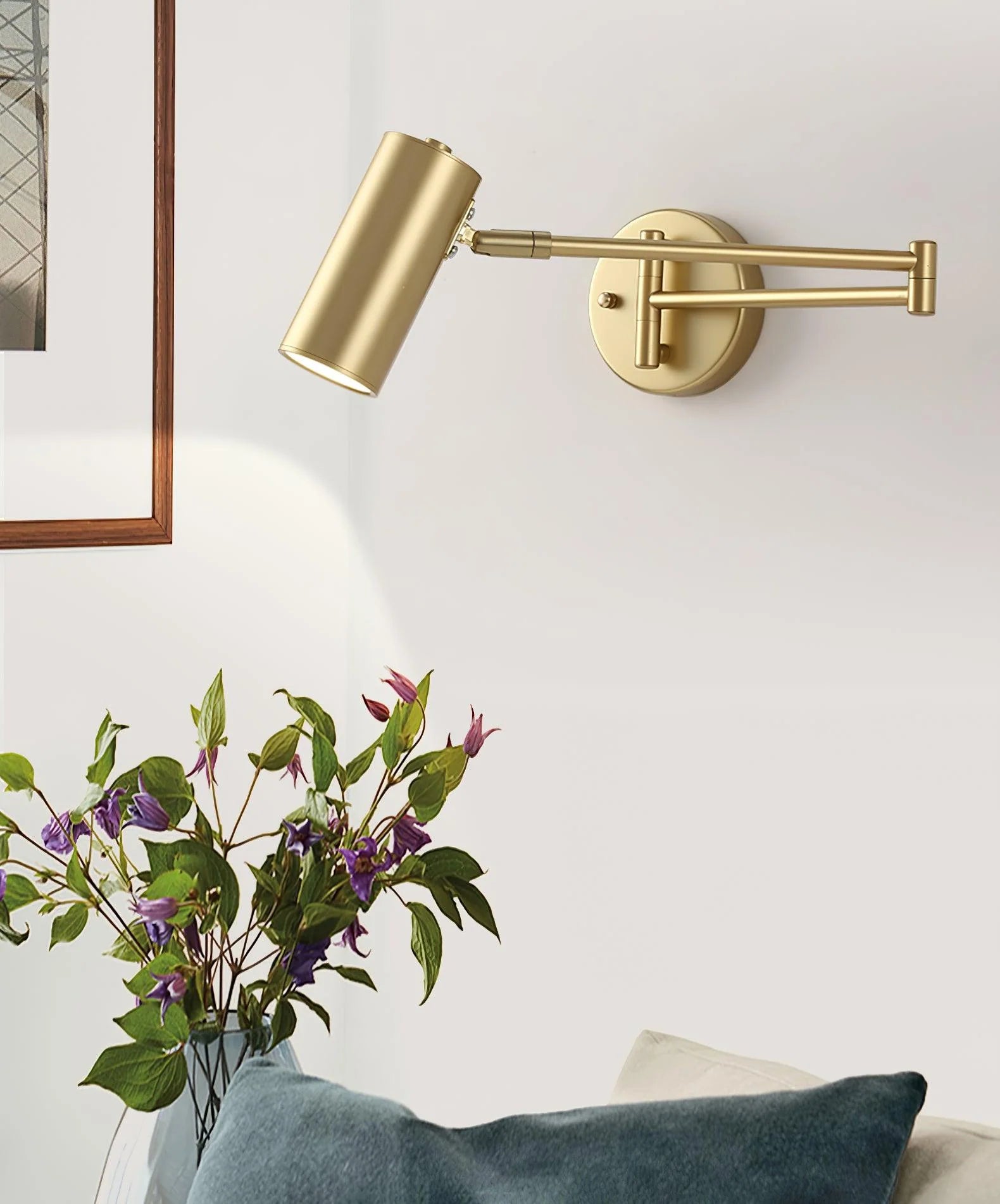 Swing Arm Wall Sconce - Yiarolight