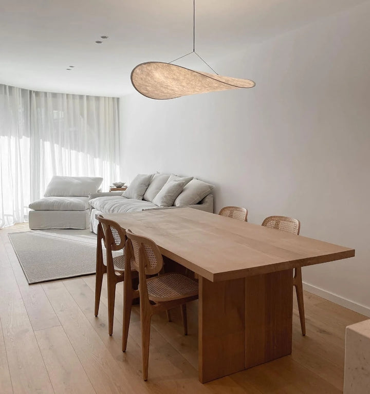 TENSE PENDANT LIGHT