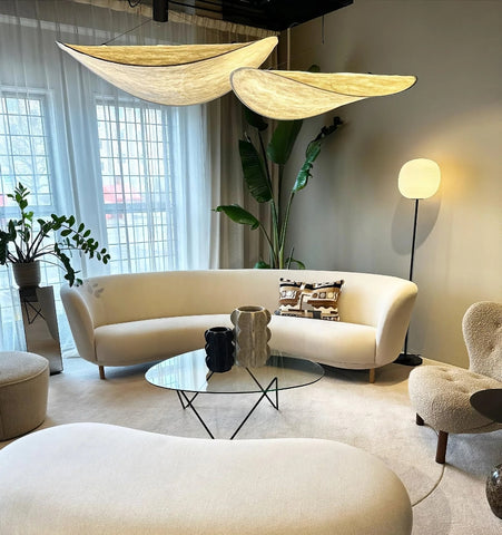 TENSE PENDANT LIGHT