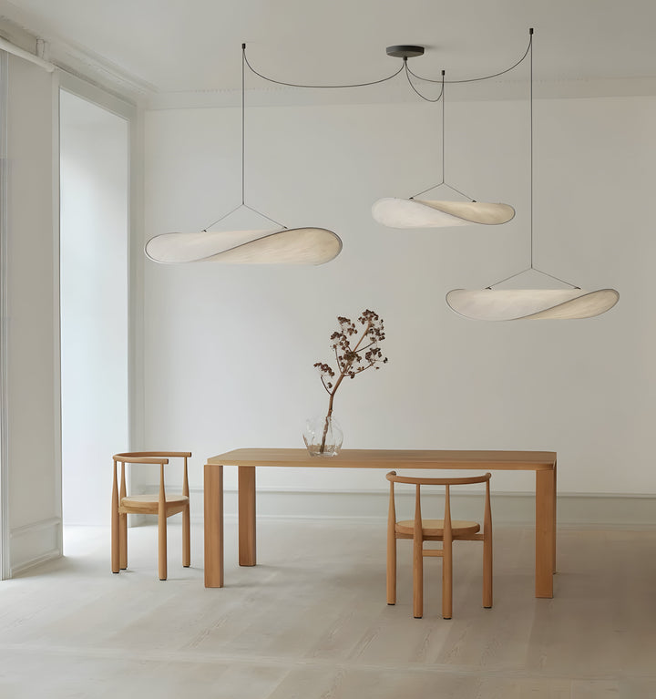 TENSE PENDANT LIGHT