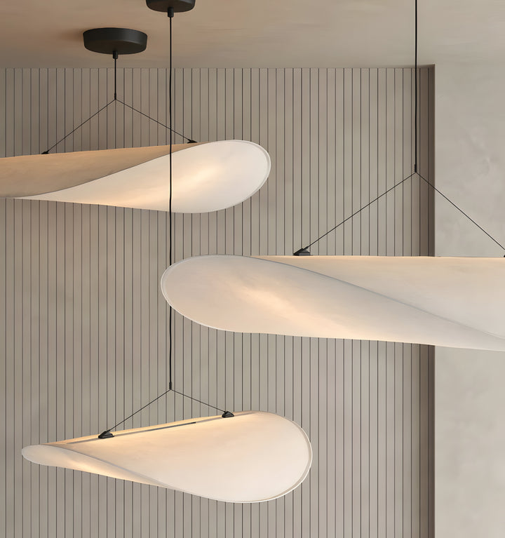 TENSE PENDANT LIGHT