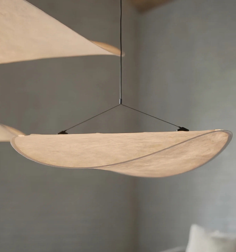 TENSE PENDANT LIGHT