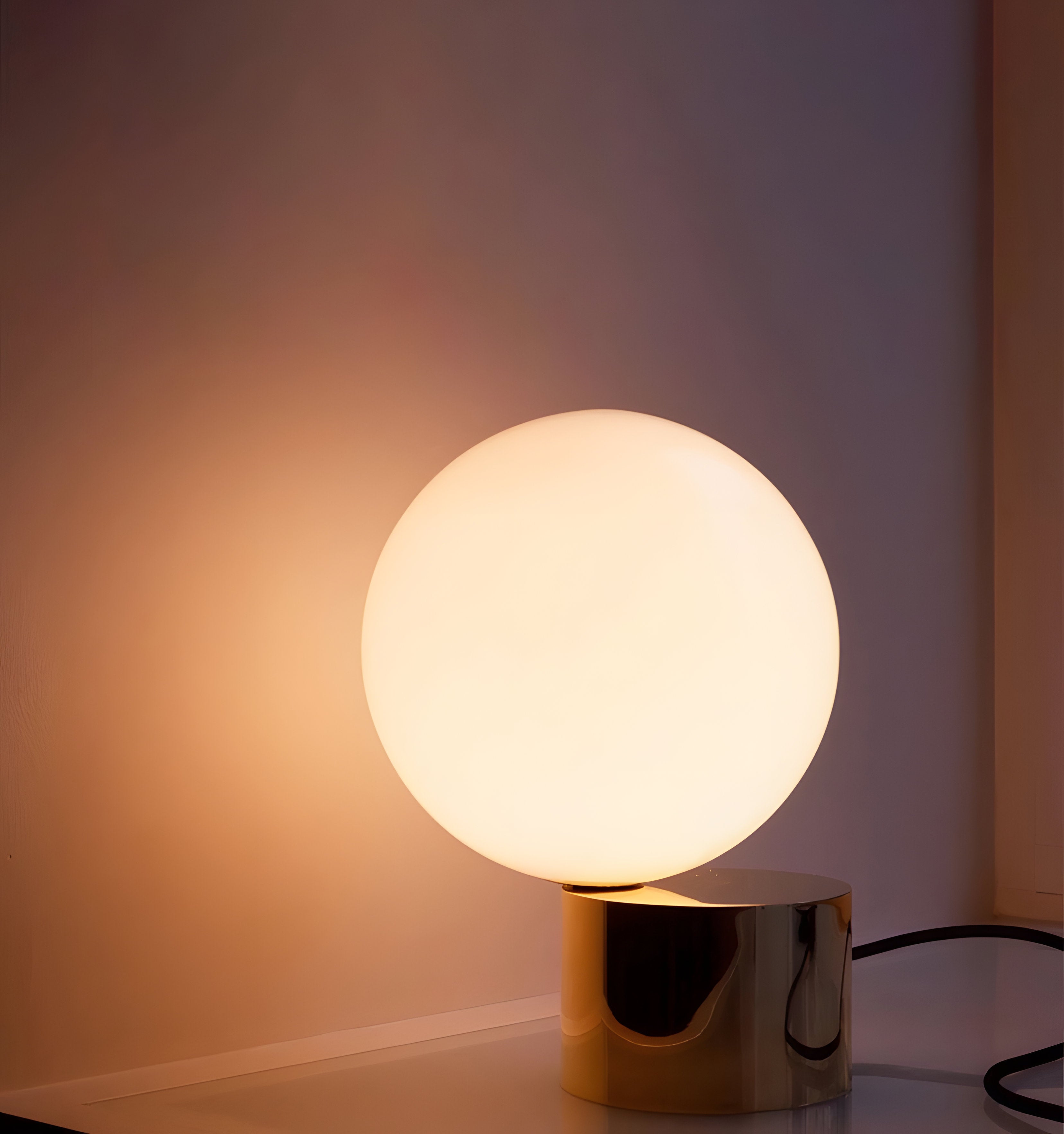TIP OF THE TONGUE TABLE LAMP