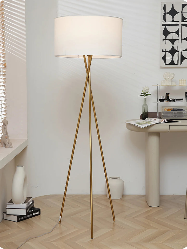 Tripod Grace Floor Lamp