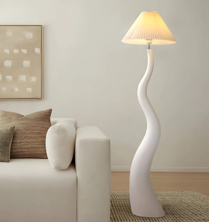 TWISTED PLEATED FLOOR LAMP