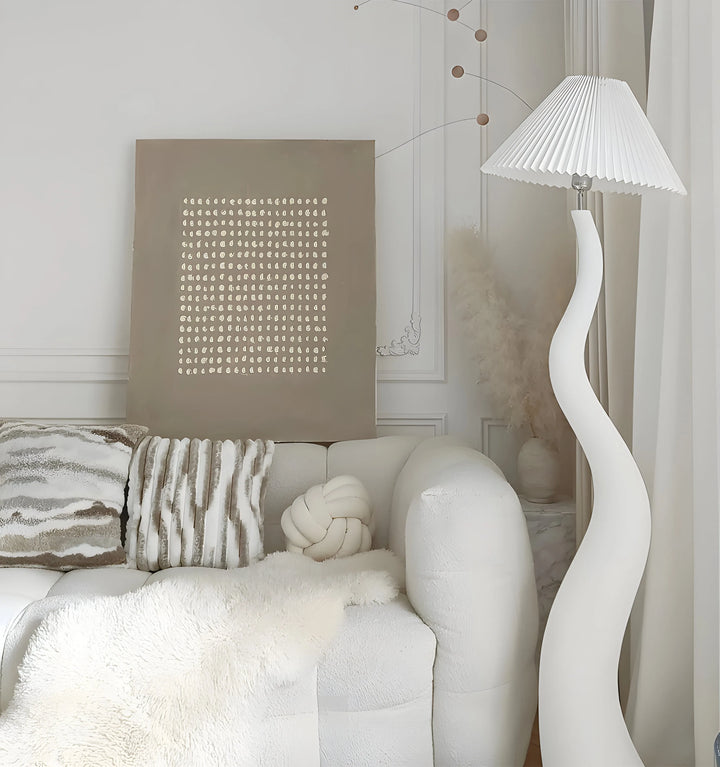 TWISTED PLEATED FLOOR LAMP