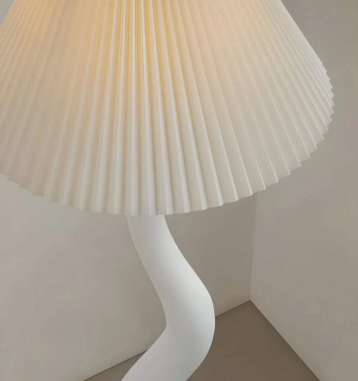 TWISTED PLEATED FLOOR LAMP