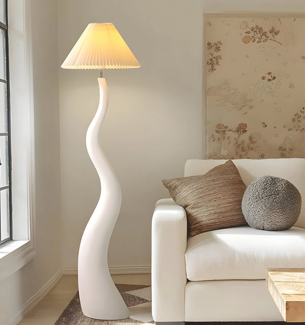 TWISTED PLEATED FLOOR LAMP