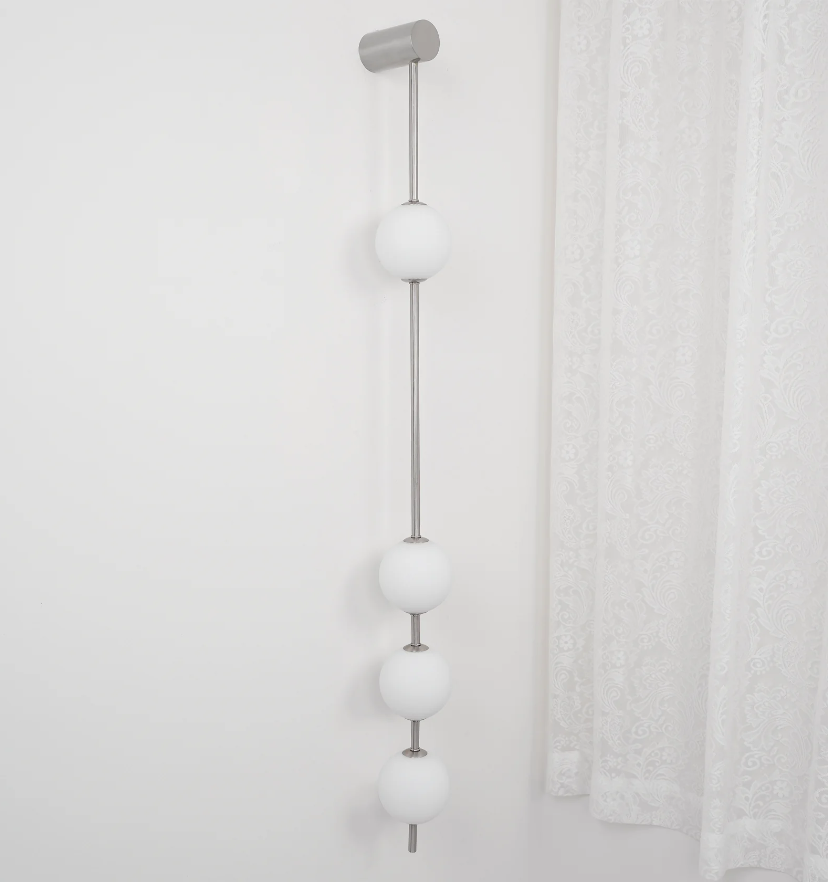 Vertical Balls Wall Lamp