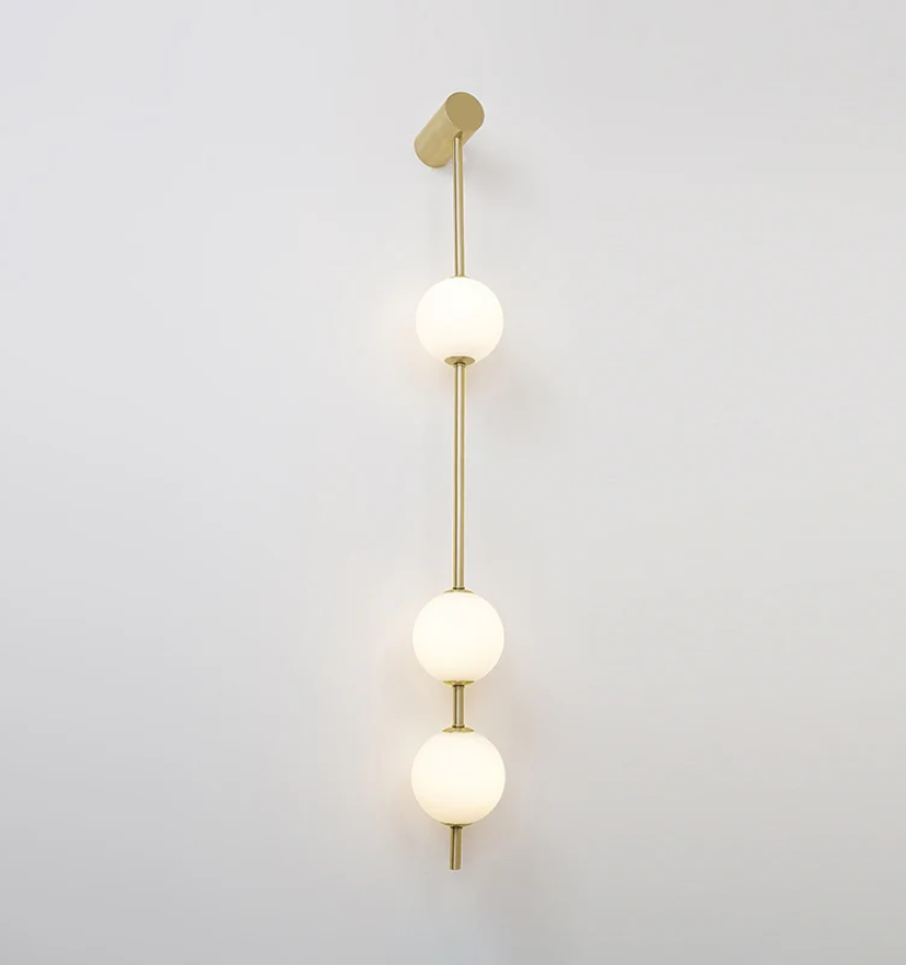 Vertical Balls Wall Lamp