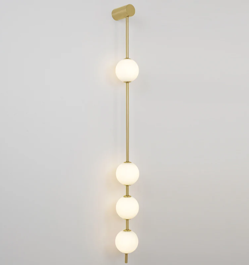 Vertical Balls Wall Lamp