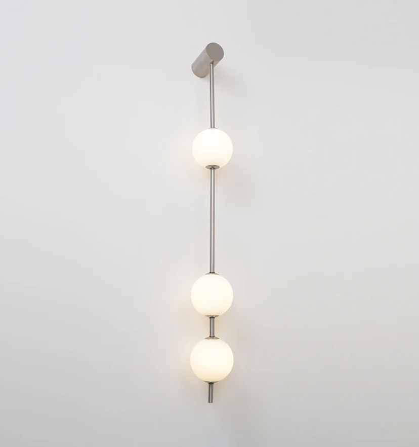 Vertical Balls Wall Lamp