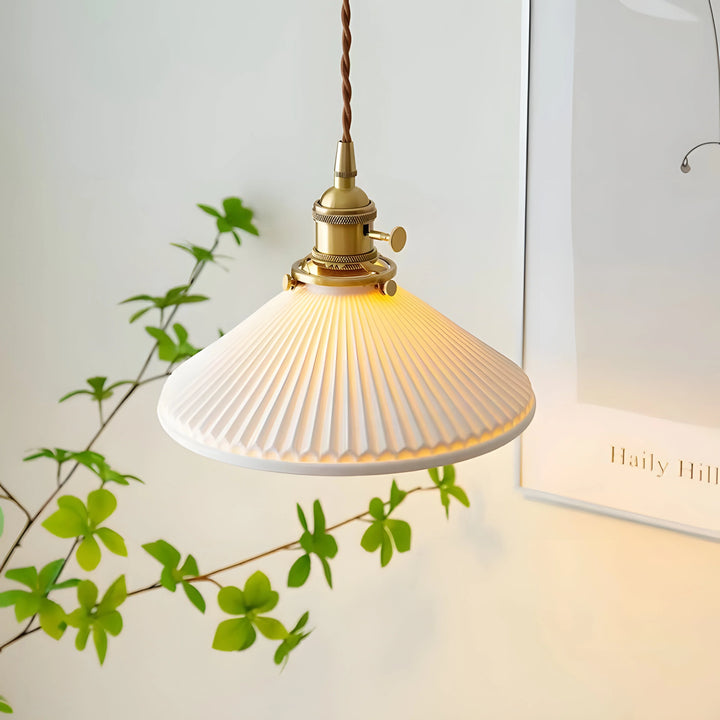 VINTAGE CERAMIC PLEATED PENDANT LIGHT