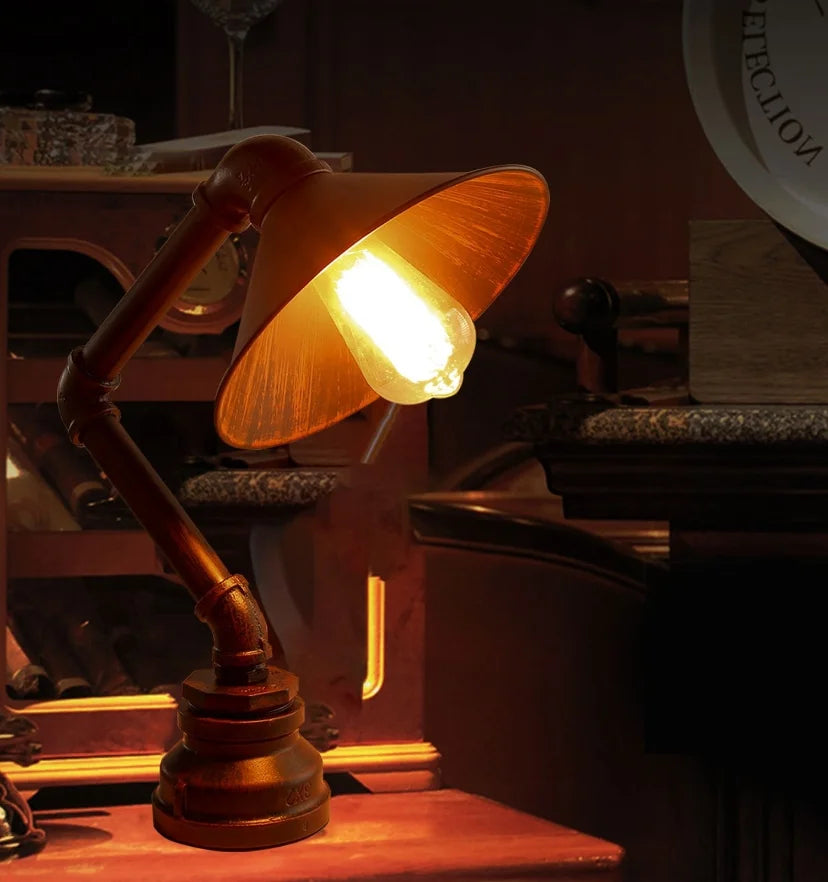 VINTAGE INDUSTRIAL PIPE TABLE LAMP