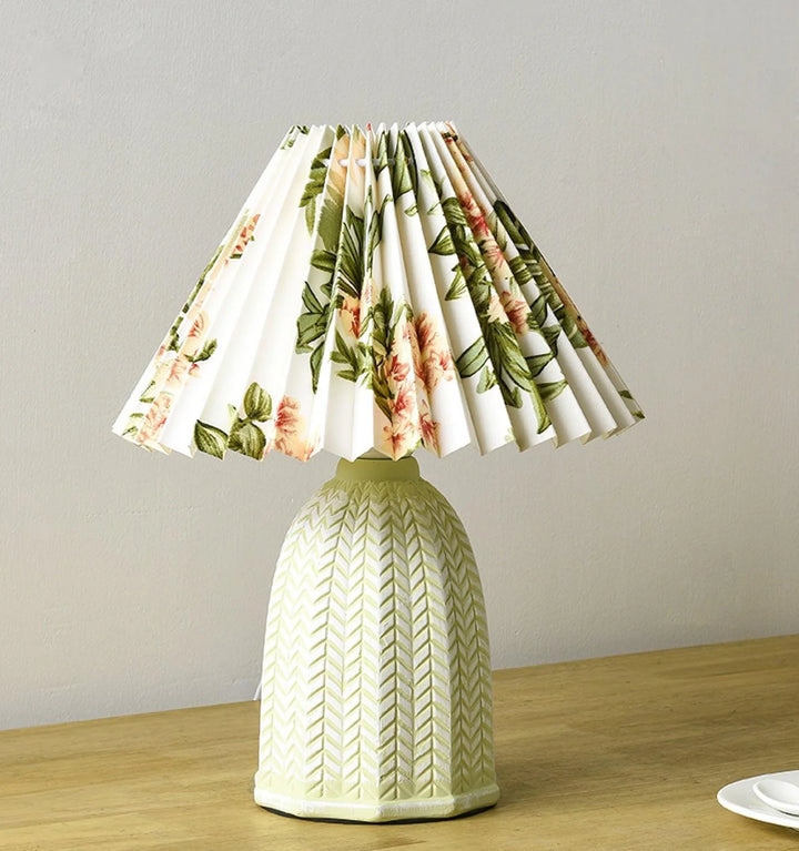 Vintage Pleated Table Lamp