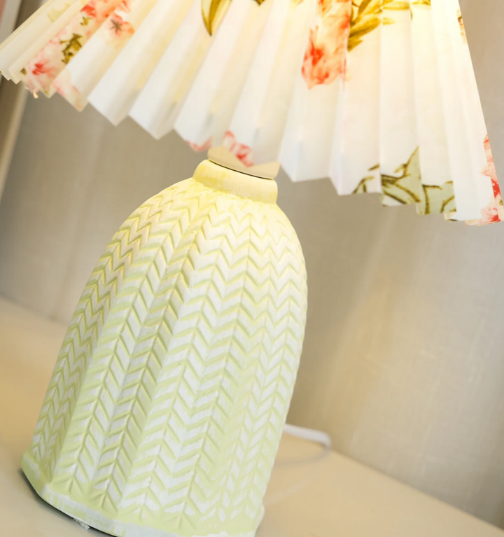 Vintage Pleated Table Lamp
