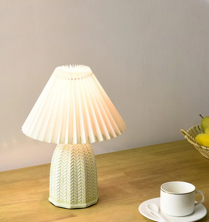 Vintage Pleated Table Lamp