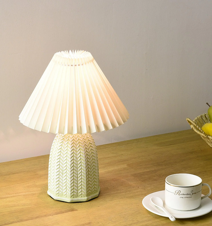 Vintage Pleated Table Lamp