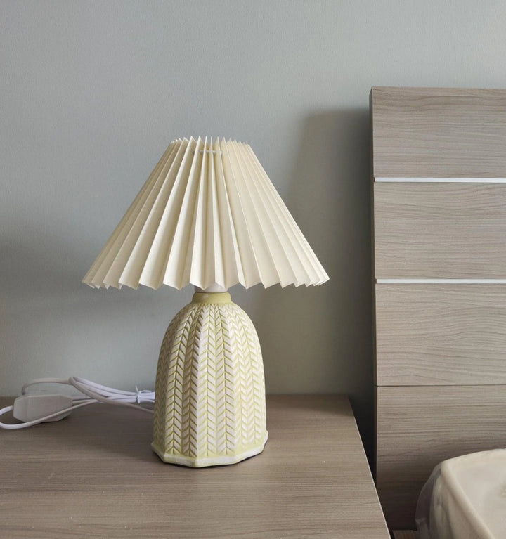 Vintage Pleated Table Lamp