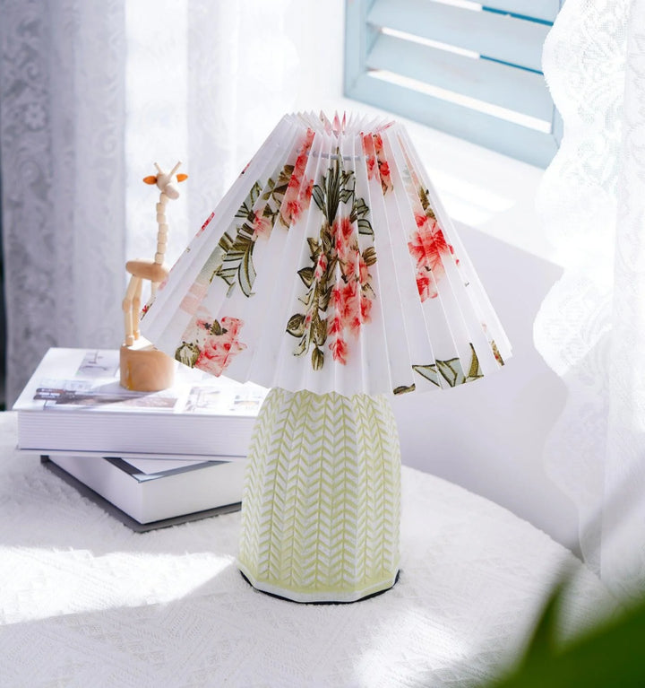 Vintage Pleated Table Lamp