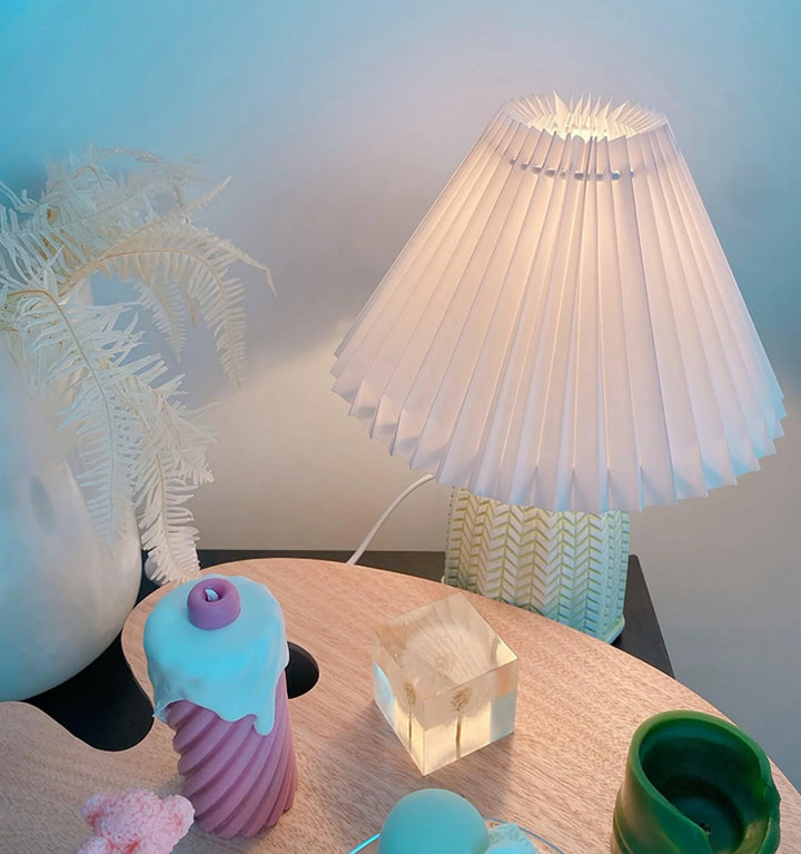 Vintage Pleated Table Lamp