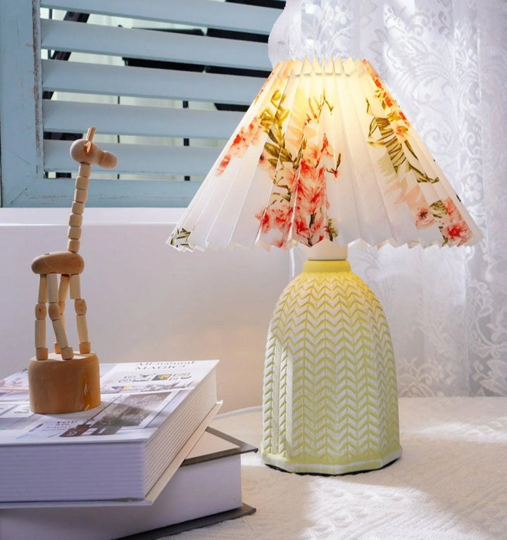 Vintage Pleated Table Lamp