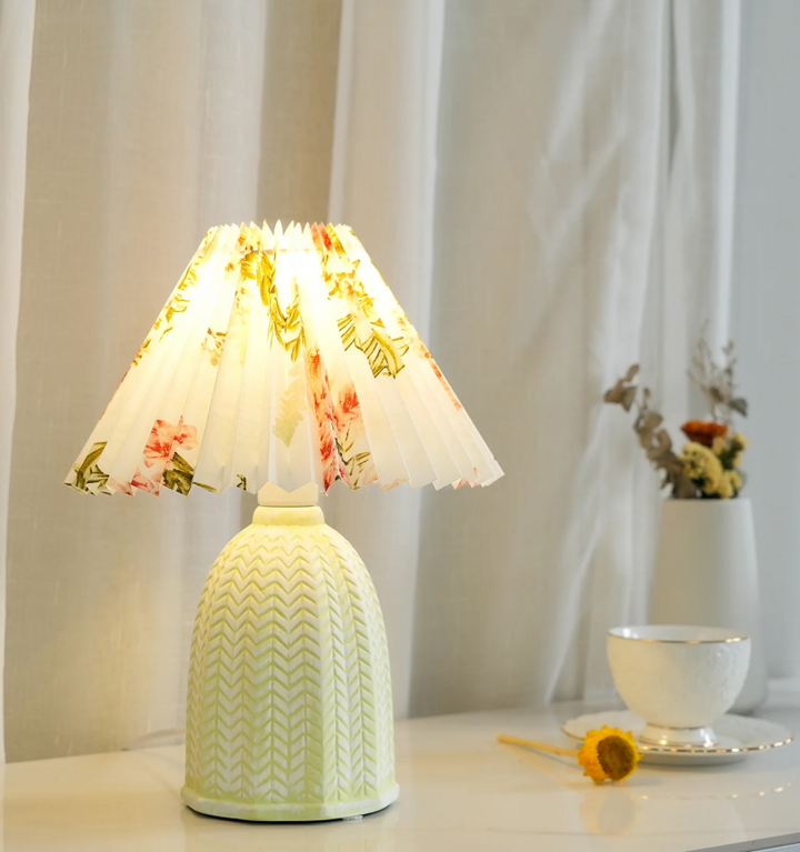 Vintage Pleated Table Lamp