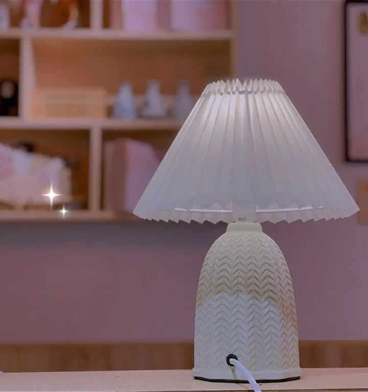 Vintage Pleated Table Lamp