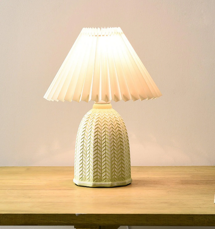 Vintage Pleated Table Lamp