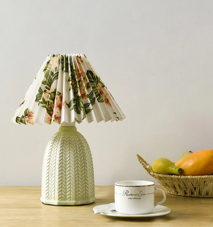 Vintage Pleated Table Lamp