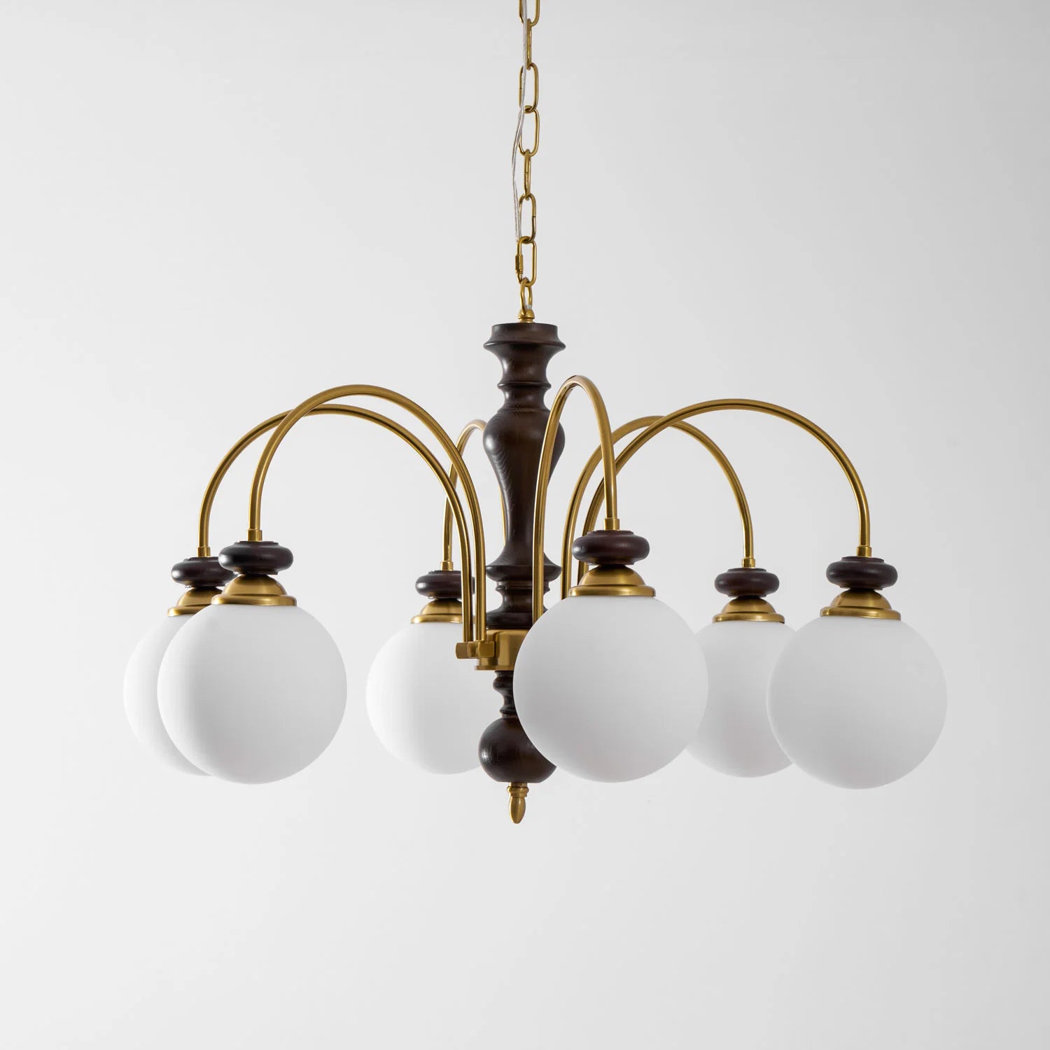 Windsor Classic Chandelier - Yiarolight