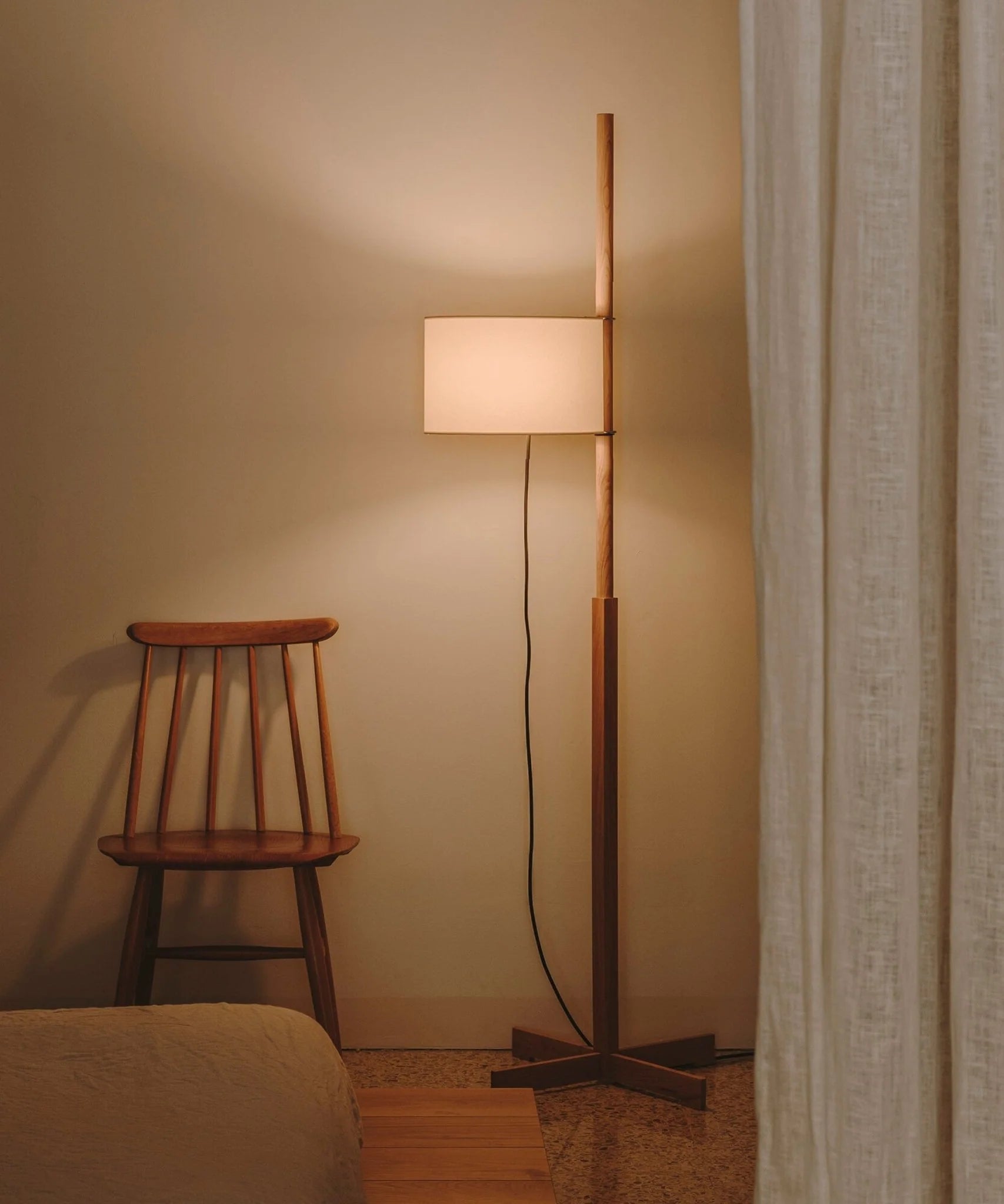 Wood Tmm Floor Lamp
