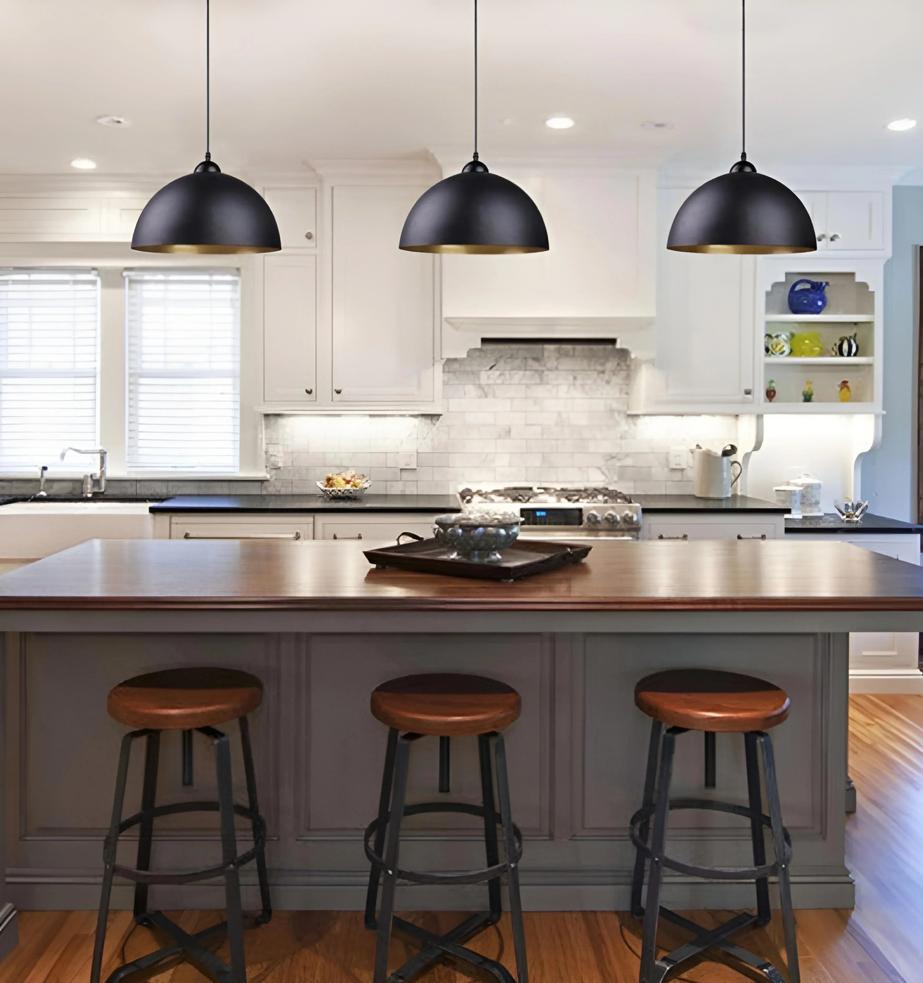 Andrew Pendant Light