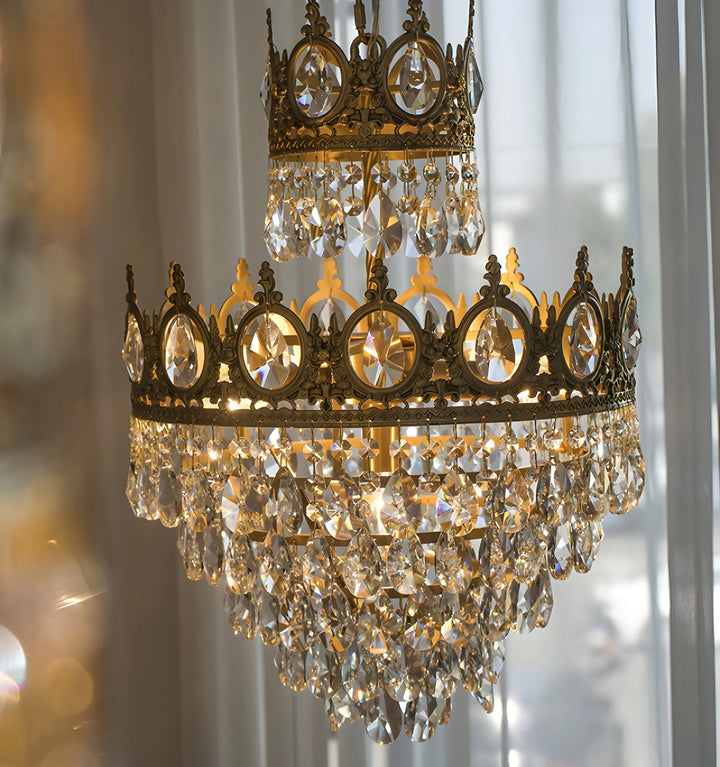 VINTAGE ROYAL CRYSTAL CHANDELIER