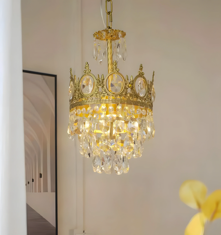 VINTAGE ROYAL CRYSTAL CHANDELIER