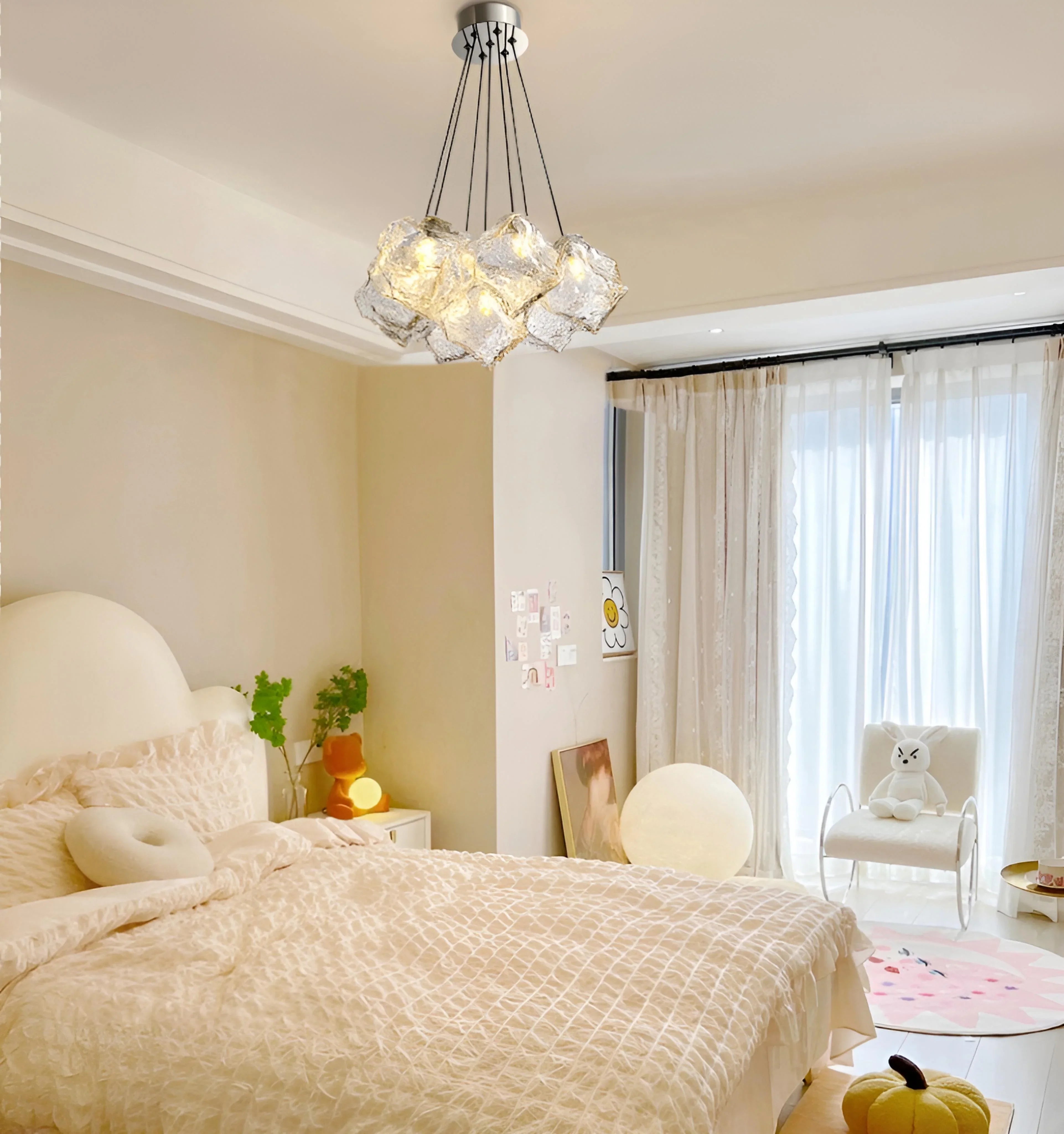 NORDIC ICE CUBE CHANDELIER