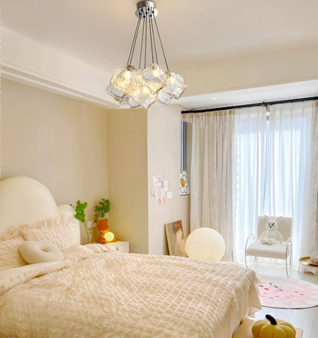 NORDIC ICE CUBE CHANDELIER