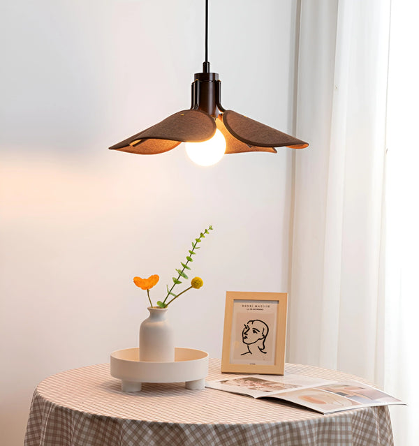 FOUR-LEAF CLOVER PENDANT LIGHT