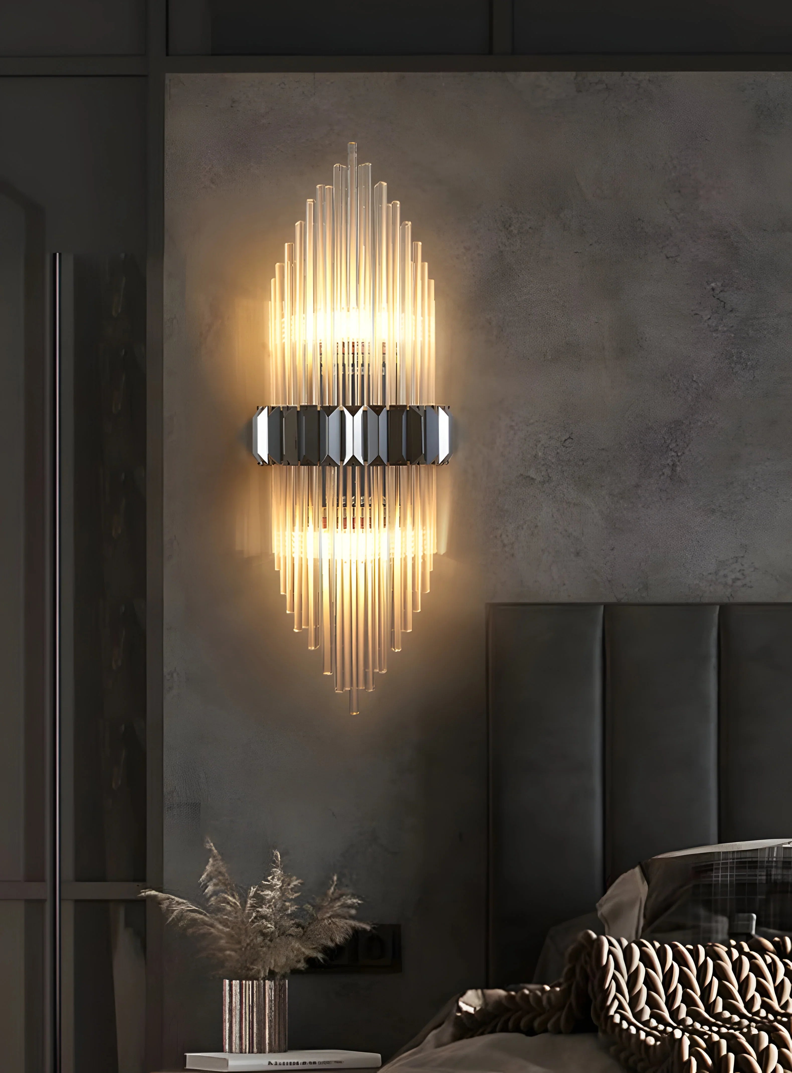 VICTORIA CRYSTAL WALL LAMP