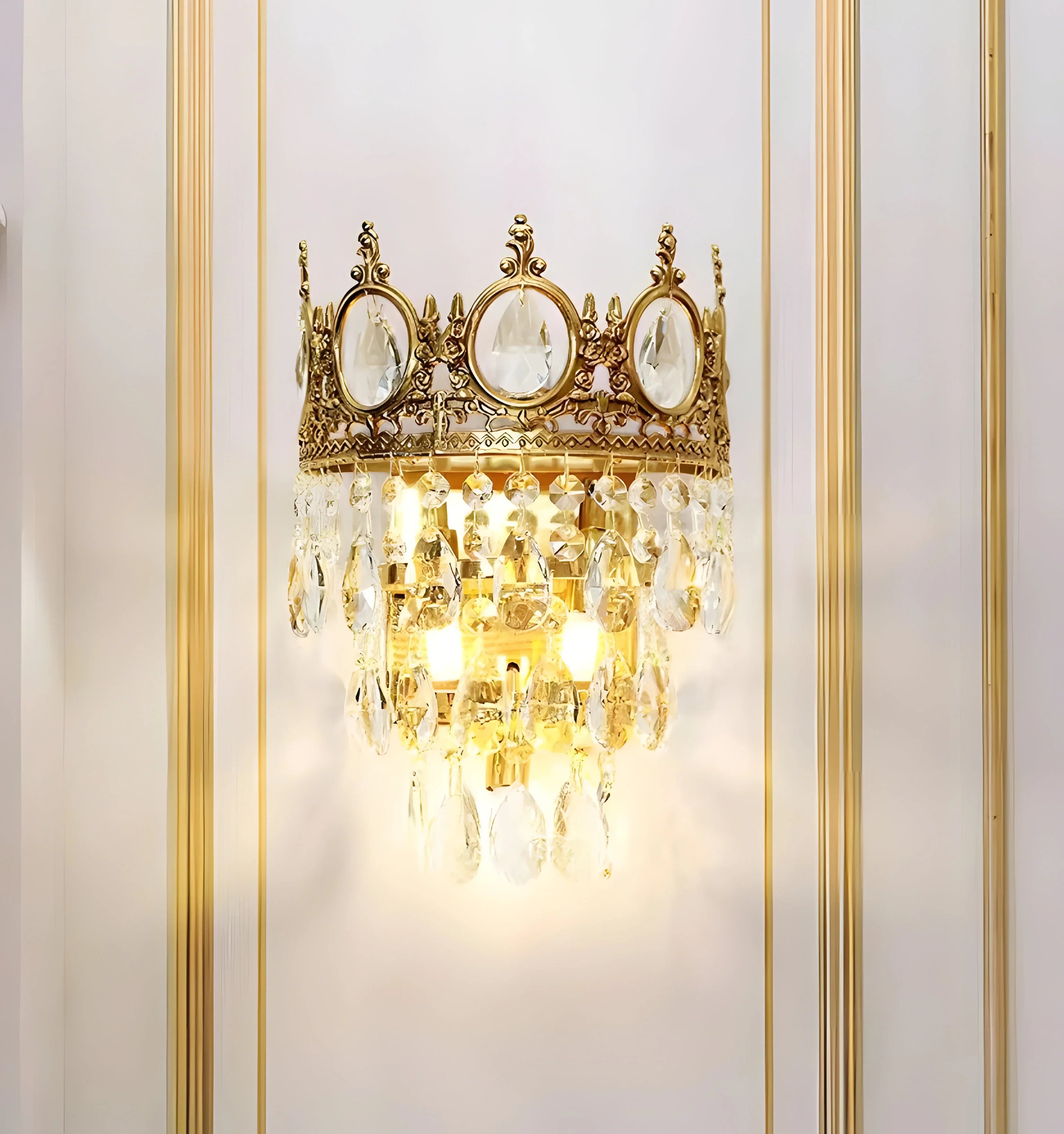 Vintage Royal Crystal Wall Lamp